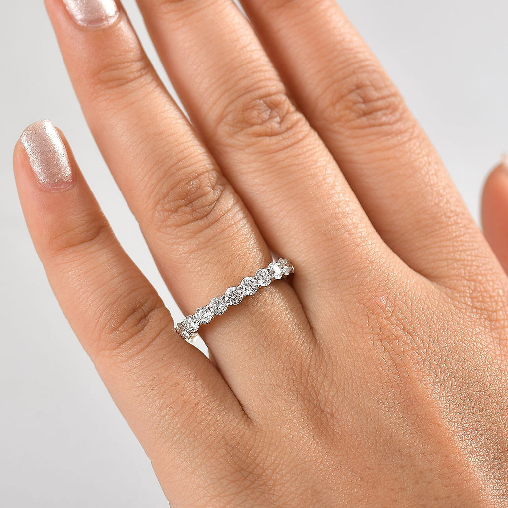 Luxuriant Diamond 9K Yellow Gold SGL Certified Lab Grown Diamond (SI-G-H) Band Ring 2.25 Ct.