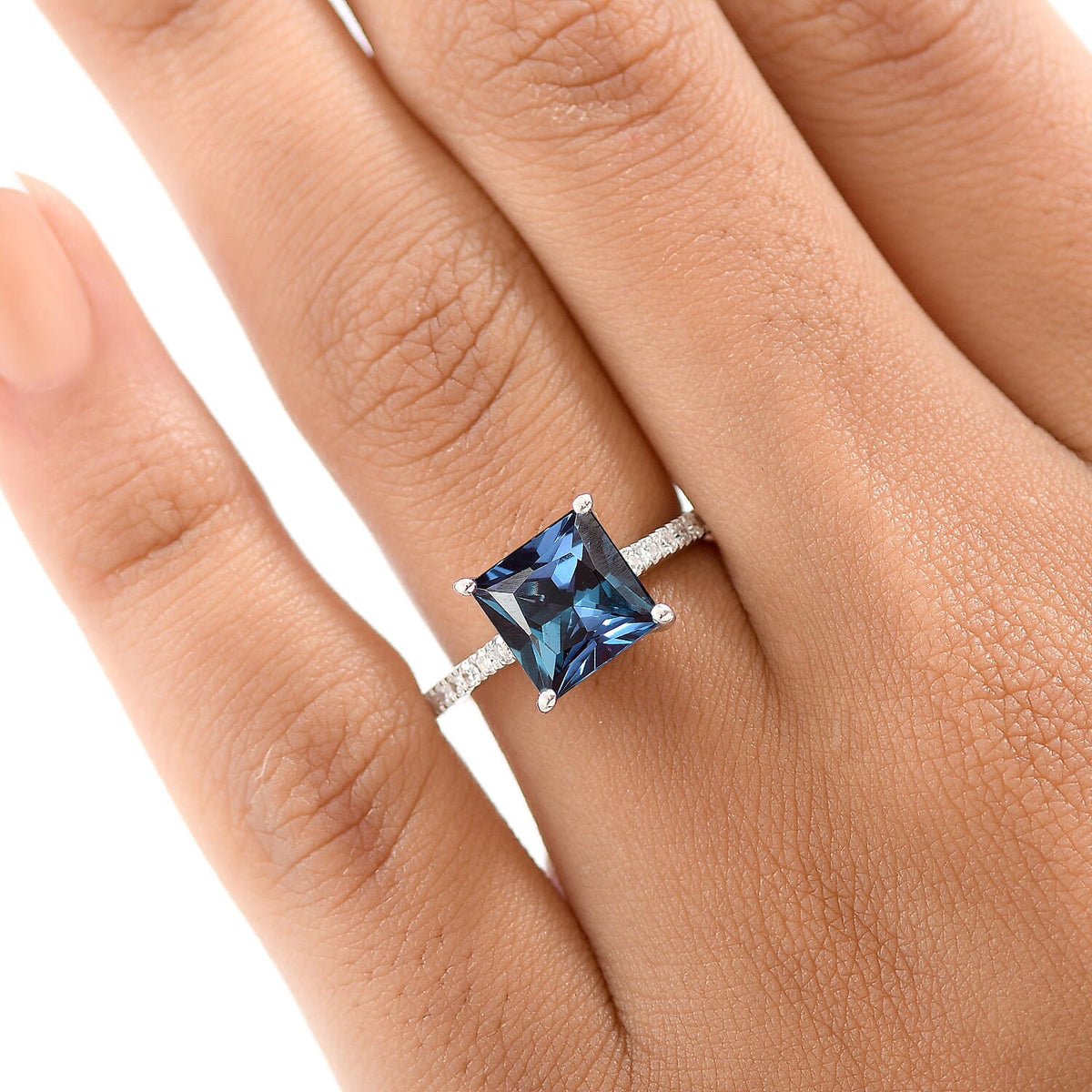 LUXURIANT 3.27 Ct. Lab Grown Alexandrite, Lab Grown Diamond Ring in Rhodium Overlay Sterling Silver 8279204 3