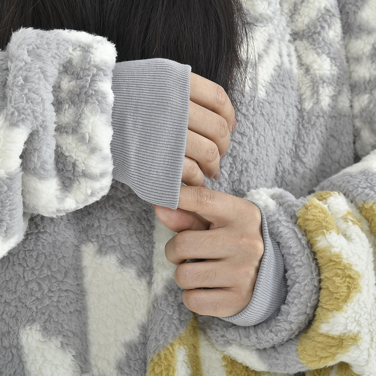 Luxurious Super Soft Sherpa Blanket Hood (Over Sized - 194x98Cm)- Grey 7014125 8