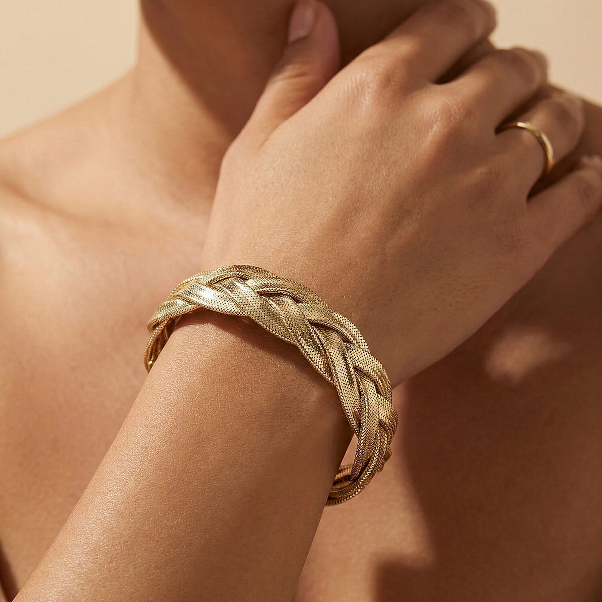 Maestro Collection - 9K Yellow Gold 15.8MM Stretchable Bangle 7.5 Inch 8319328 1