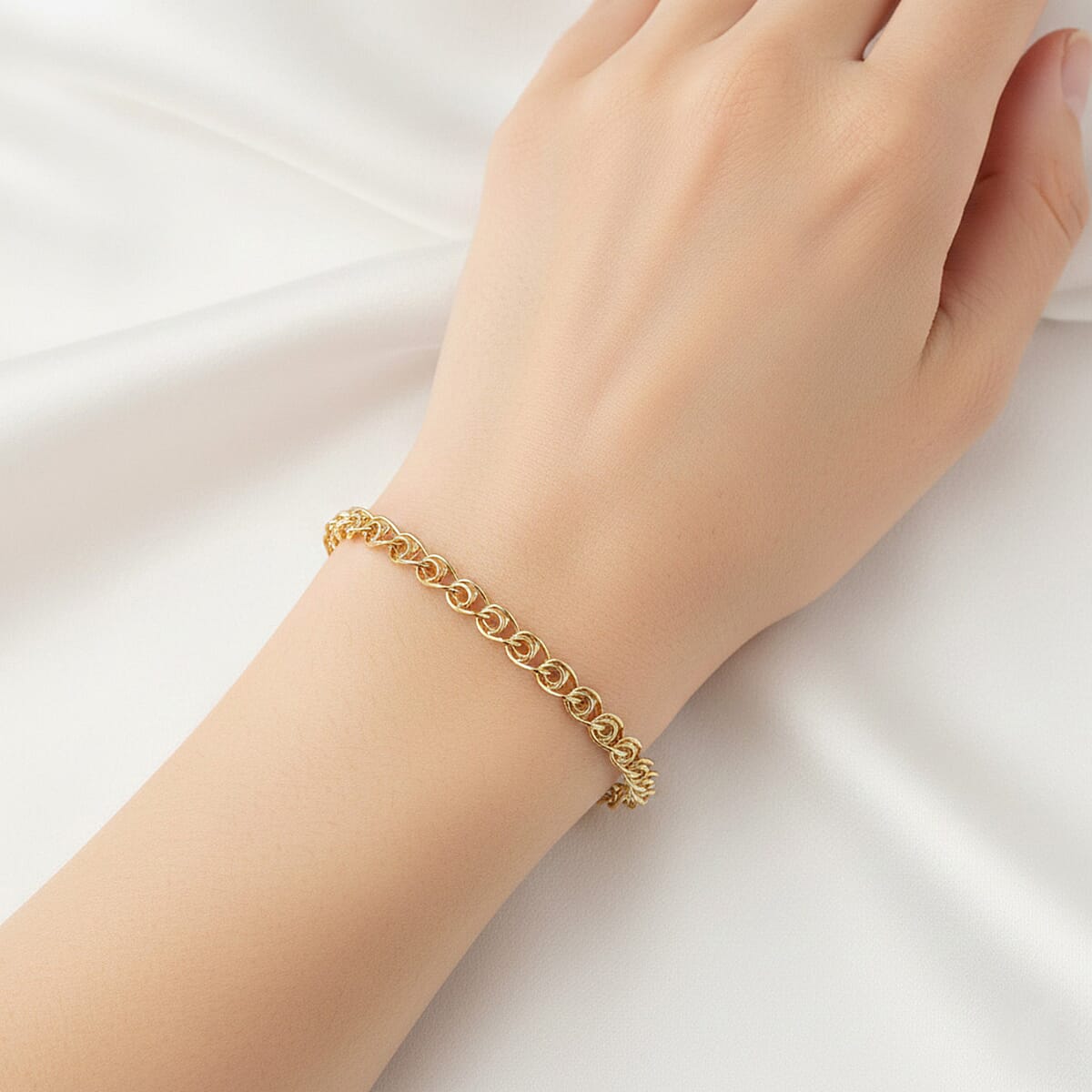 Maestro Collection - 9K Yellow Gold 3.9MM Infinity Link Bracelet with Lobster Clasp 7.5 Inch V32577115 1