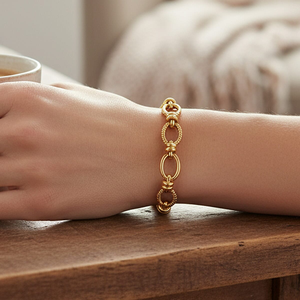 Maestro Collection - 9K Yellow Gold Bracelet (Size 7.5) with Lobster Clasp, 8289068 2