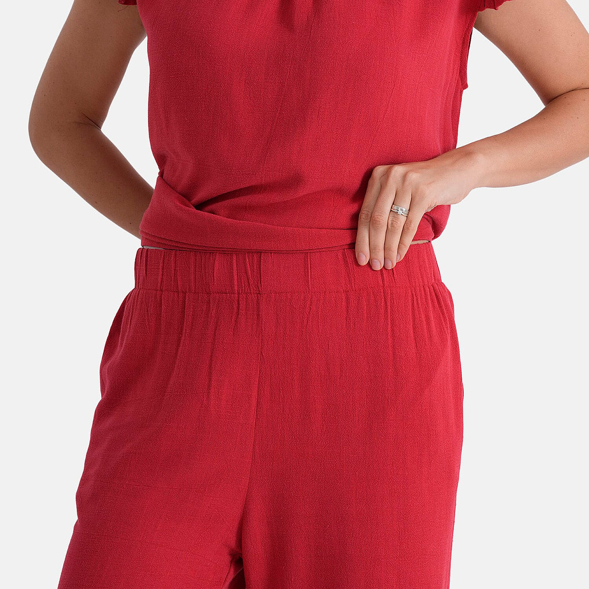 &amp; Maisi Round-Neck Stringy-Selvedge Sleeve Top (Size S) - Red 8482282 6