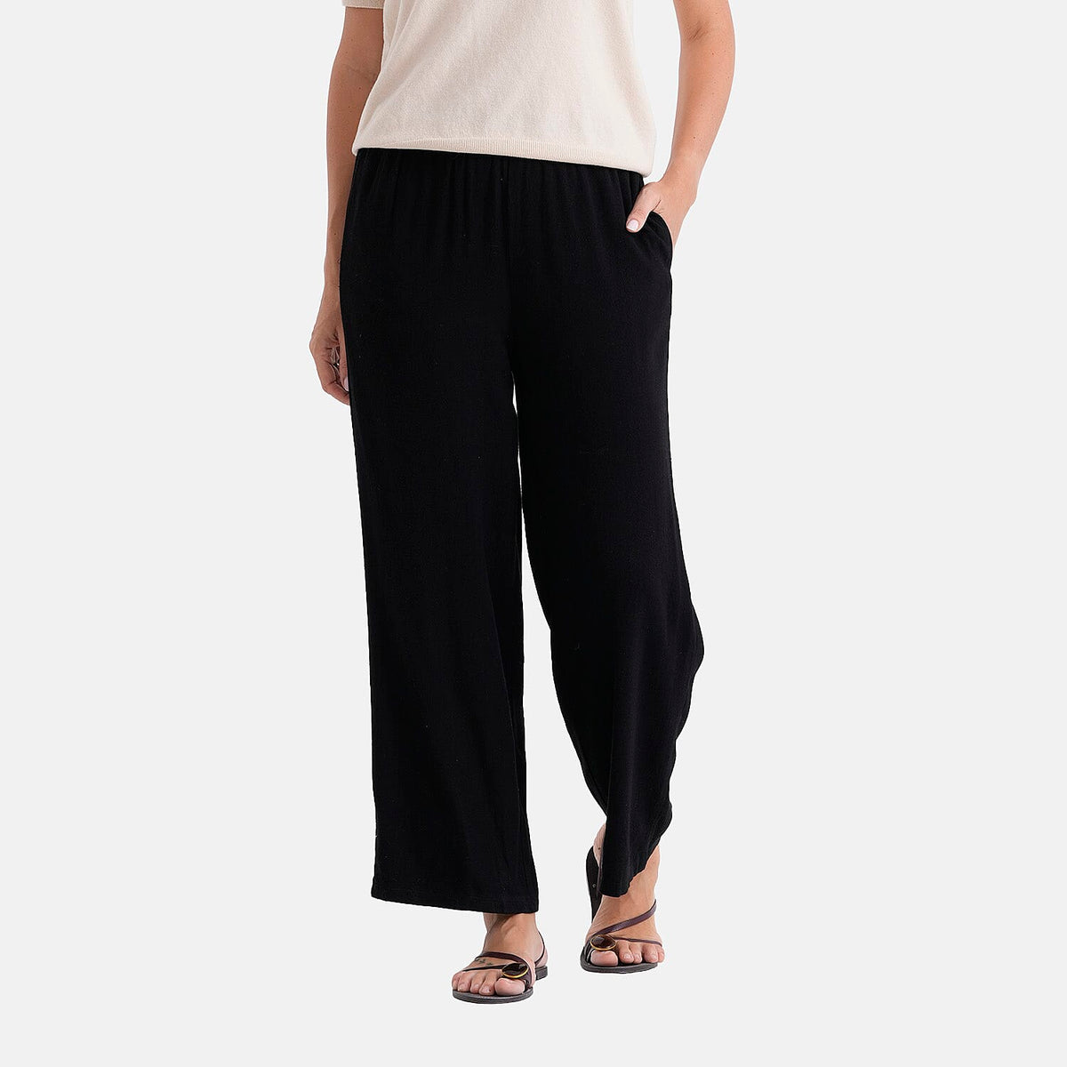 &amp; Maisi Wide-Leg Trousers With Elasticated Waist (Size XL) - Black V32675747 0