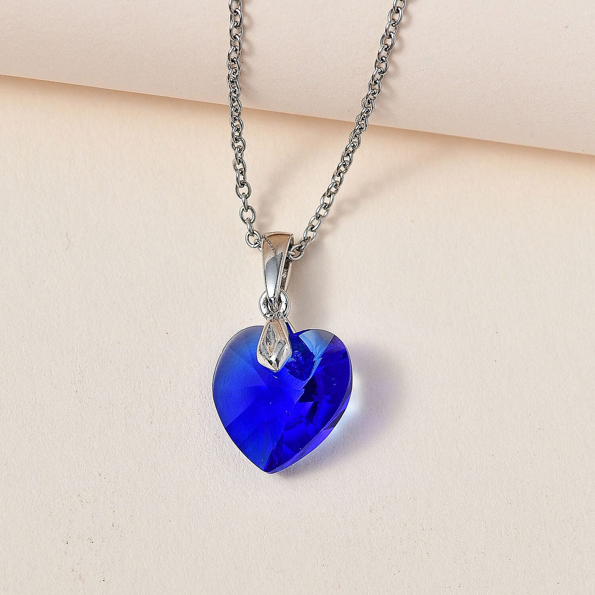 Majestic Blue Colour Crystal Heart Pendant with Chain (Size 20) in Platinum Overlay Sterling Silver 6.820 Ct. 4247568 1