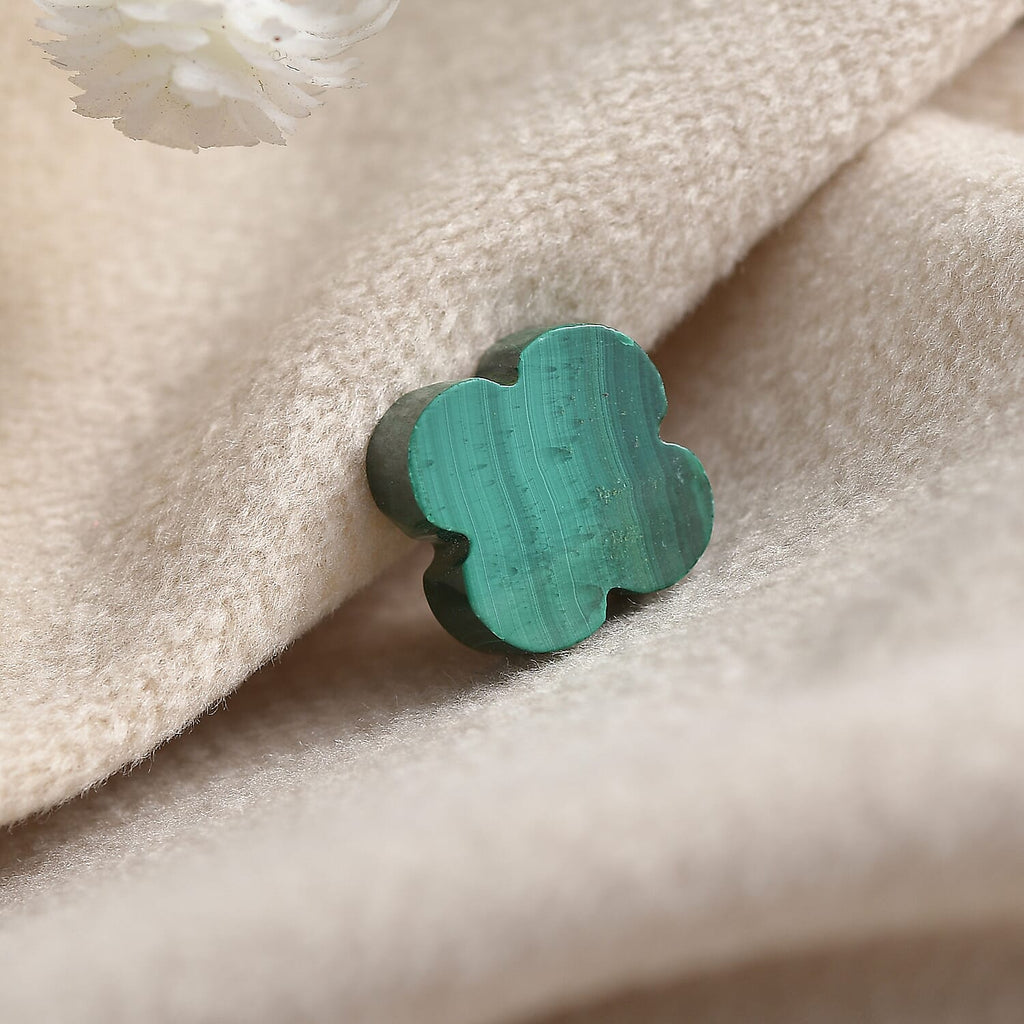 Malachite Fancy Flower 10 mm