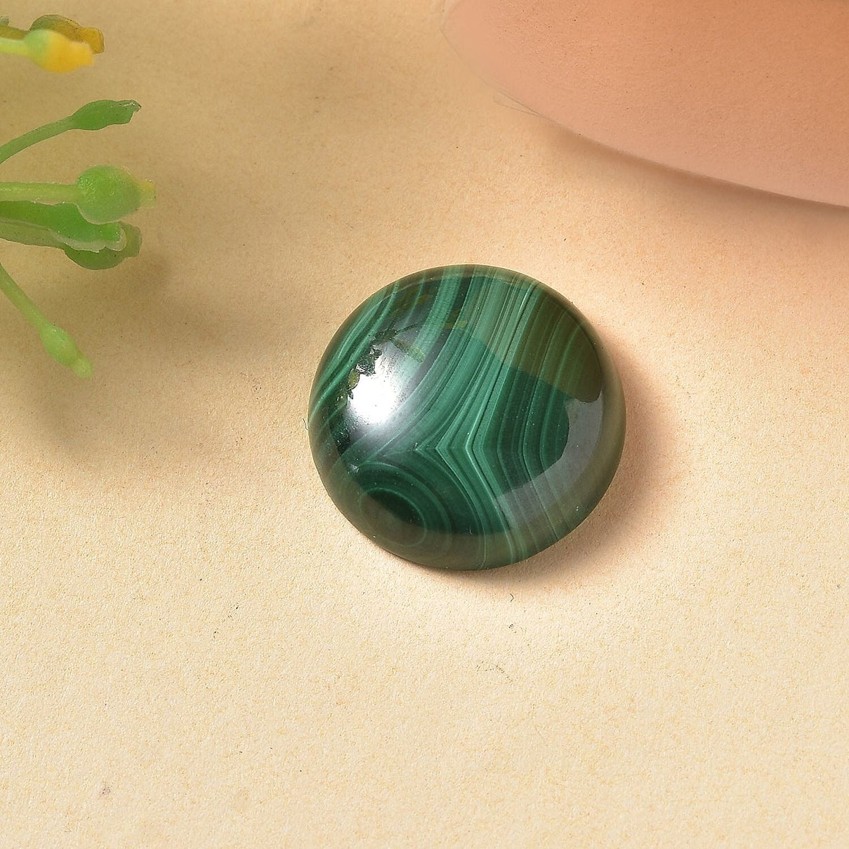 Malachite Loose Gemstone in Round Shape (14 mm) 8025746 1