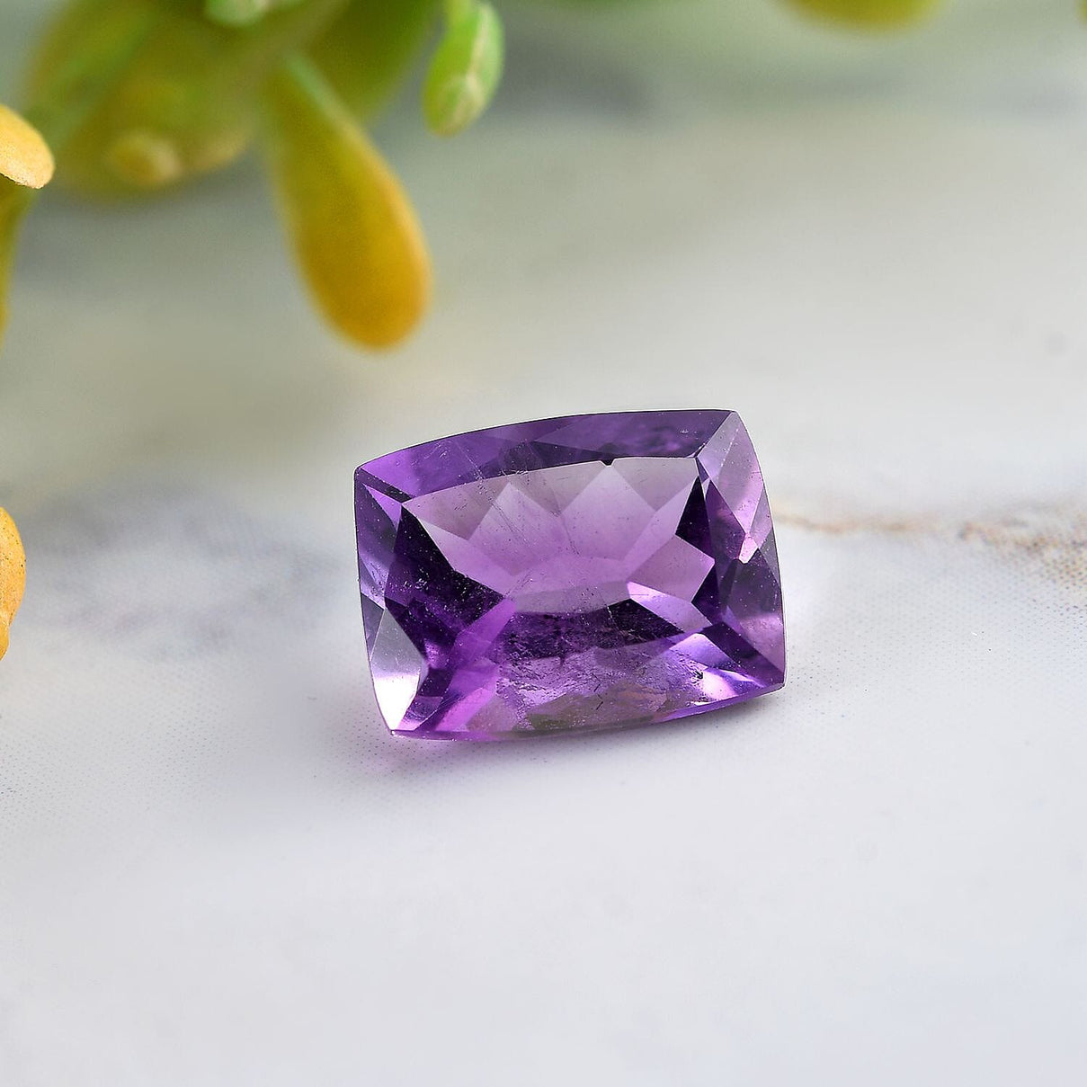 Mashamba Amethyst Loose Gemstone in Cushion Shape (8x6mm) 7778421 1