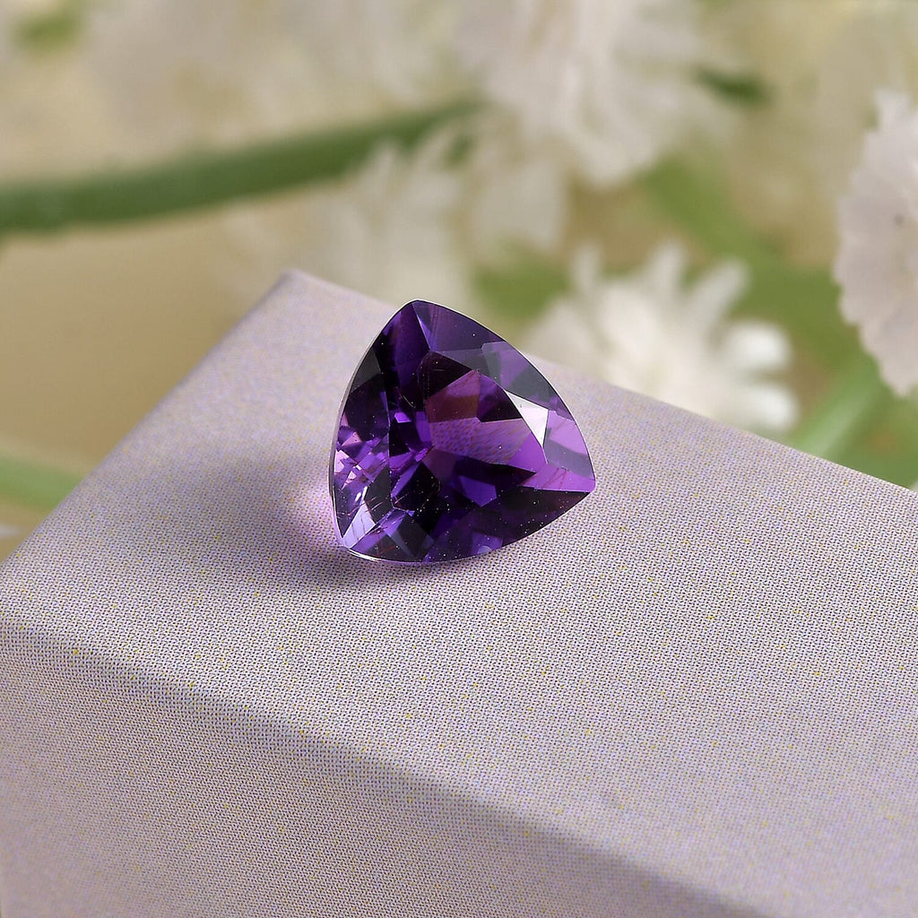 Mashamba Amethyst Trillion 8 mm