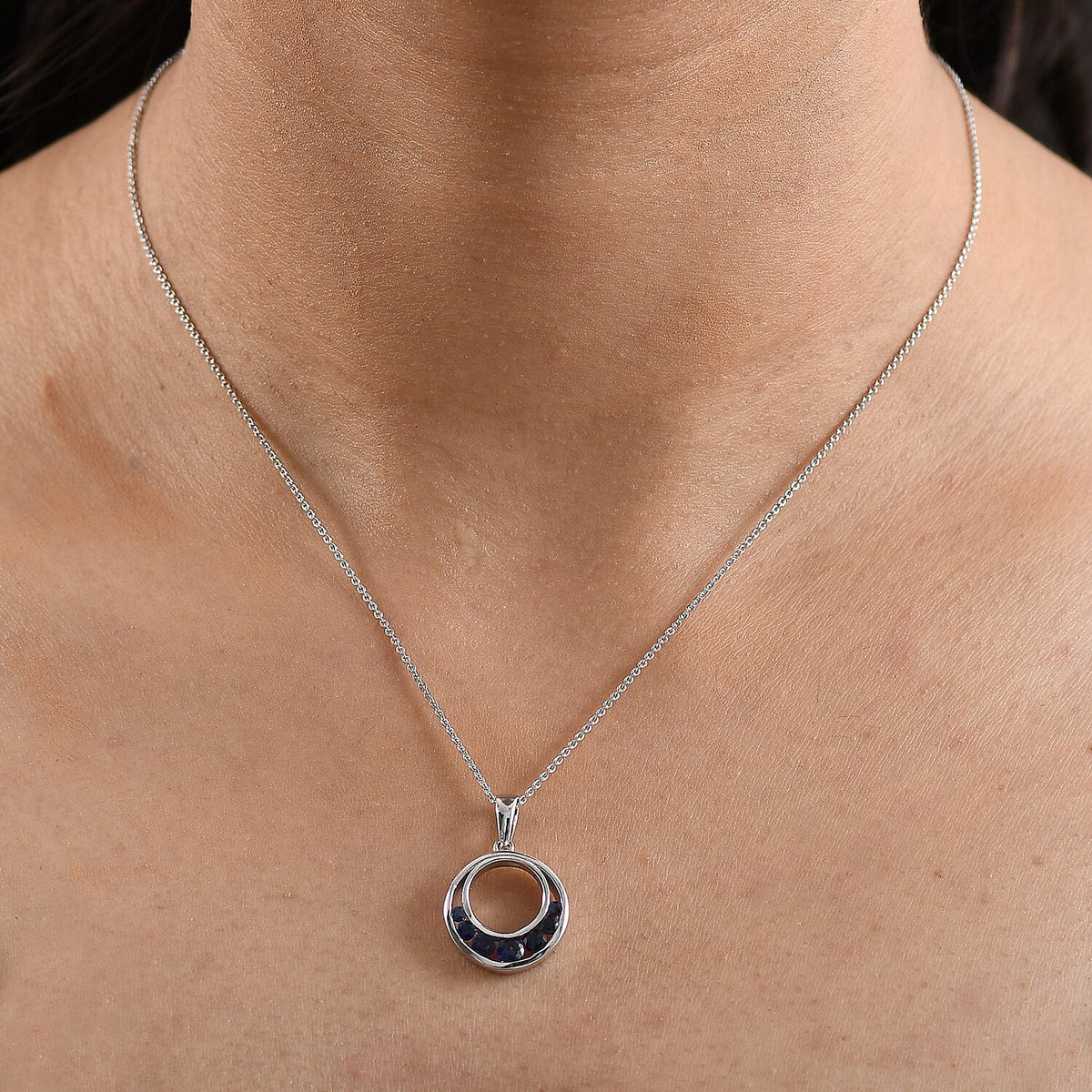 Masoala Sapphire Pendant with Chain (Size 20) in Rhodium Overlay Sterling Silver 1.01 Ct, Silver Wt. 5.09 Gms. 4422141 2