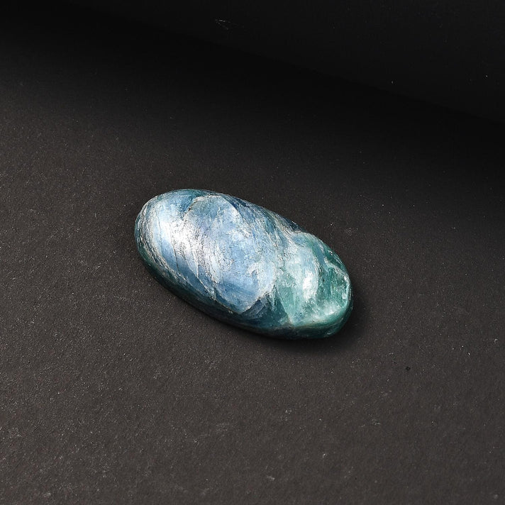 A-Grade Mermaid Kyanite Loose Gemstone in Oval Shape (30x15mm) 25.61 ct. 8025896 2
