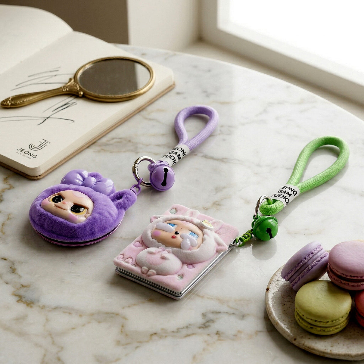 Set of 2 - 3D Character Design Compact Mirrors - Blue &amp; Purple V32517670 2
