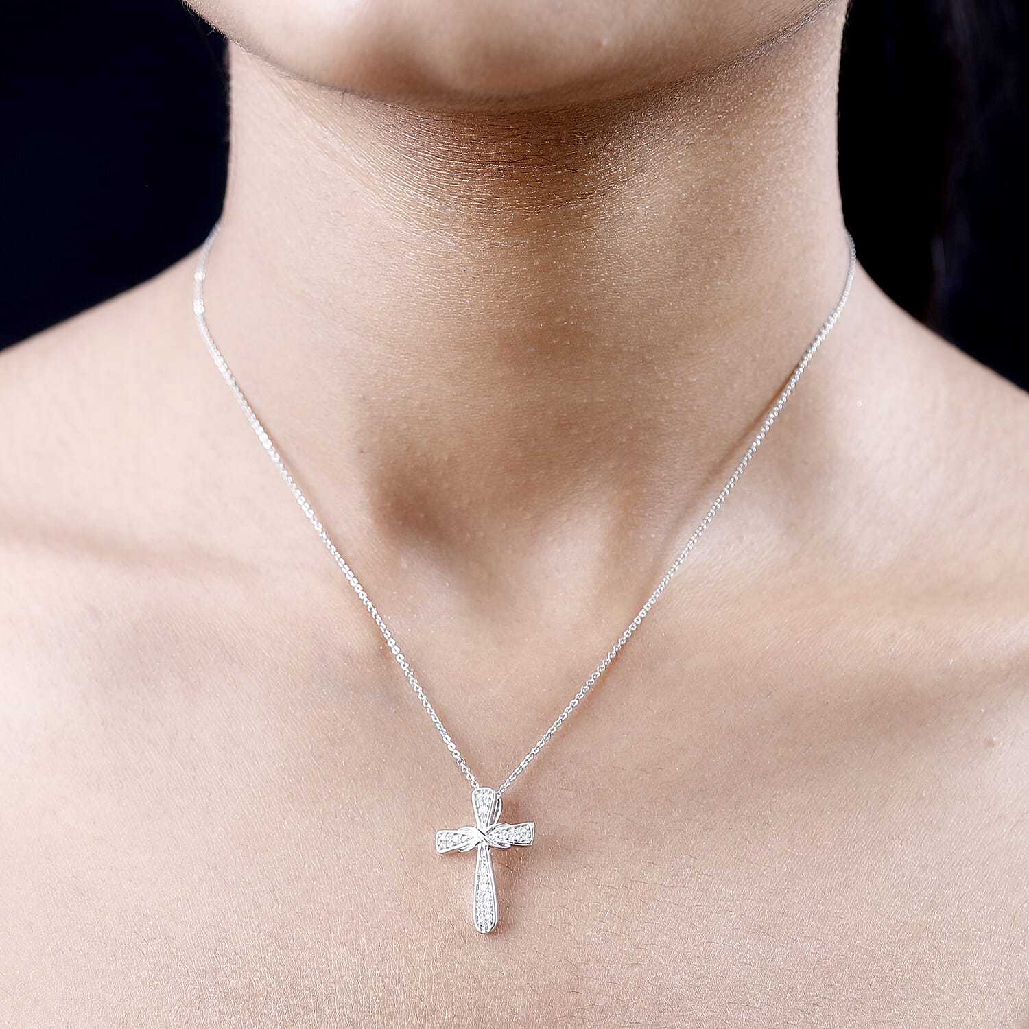 Moissanite Cross Pendant with Chain (Size 20) in Platinum Overlay Sterling Silver 4219082 3