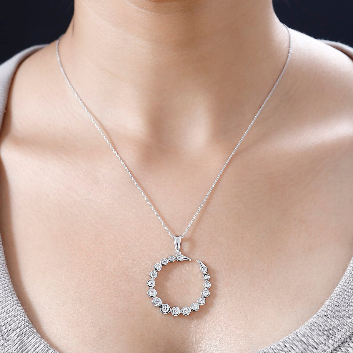 Moissanite Commet Pendant with Chain (Size 20) in Platinum Overlay Sterling Silver 1.20 Ct 4262746 2
