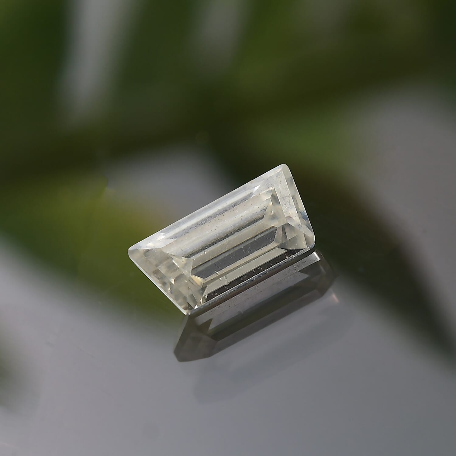 0.18 Ct. Moissanite Loose Gemstone in Trapezoid Shape (5x4x2.5 mm) 8072247 2
