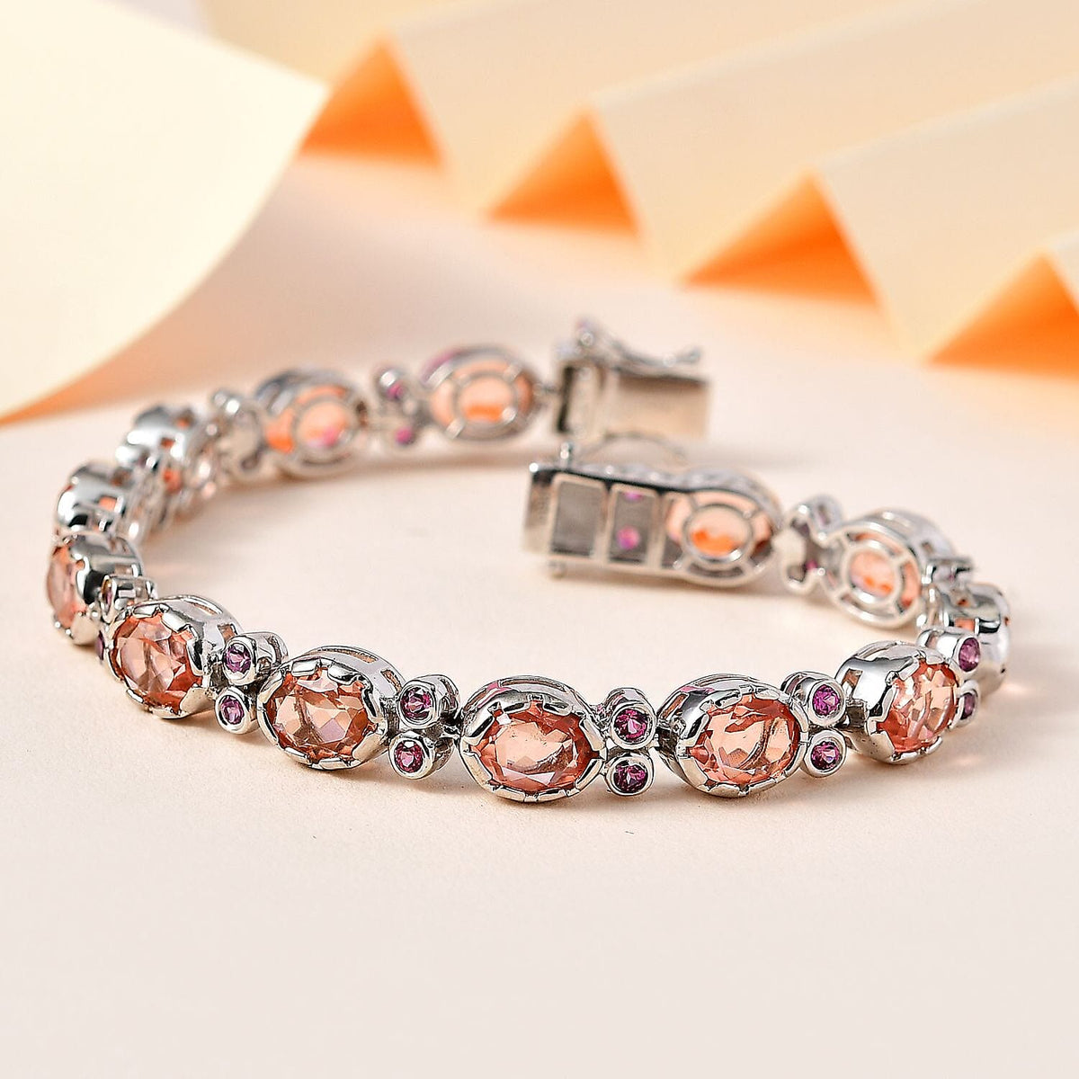 Morganite Colour Quartz &amp; Lotus Garnet Bracelet (Size 7.5) GB Lock Box in Platinum Overlay Sterling Silver 23.26 Ct, Silver Wt 21.14 Gms. V32609351 2