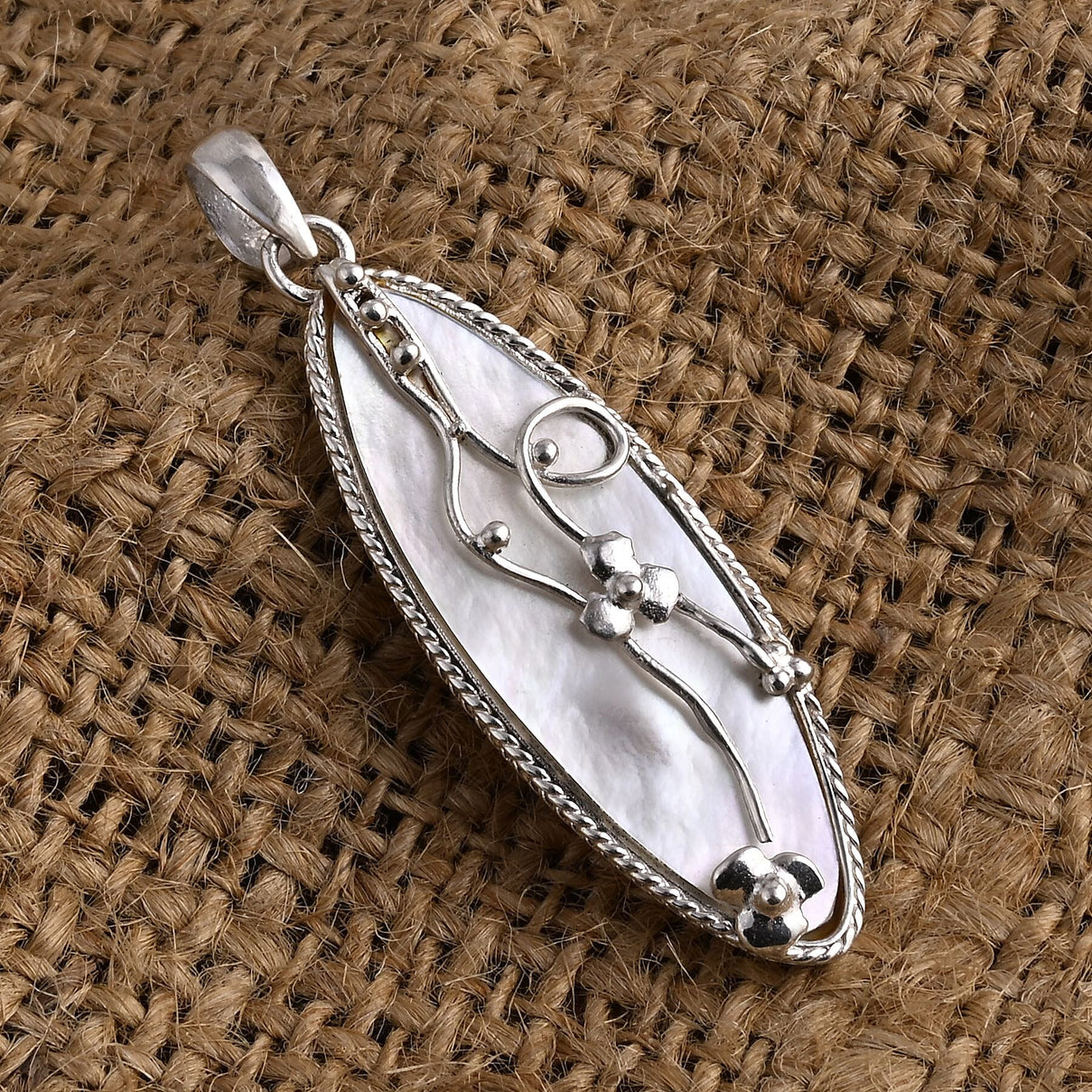 Mother Of Pearl Pendant Sterling Silver, Silver Wt. 4.00 Gms. 8285695 1