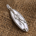 Mother Of Pearl Pendant Sterling Silver, Silver Wt. 4.00 Gms.