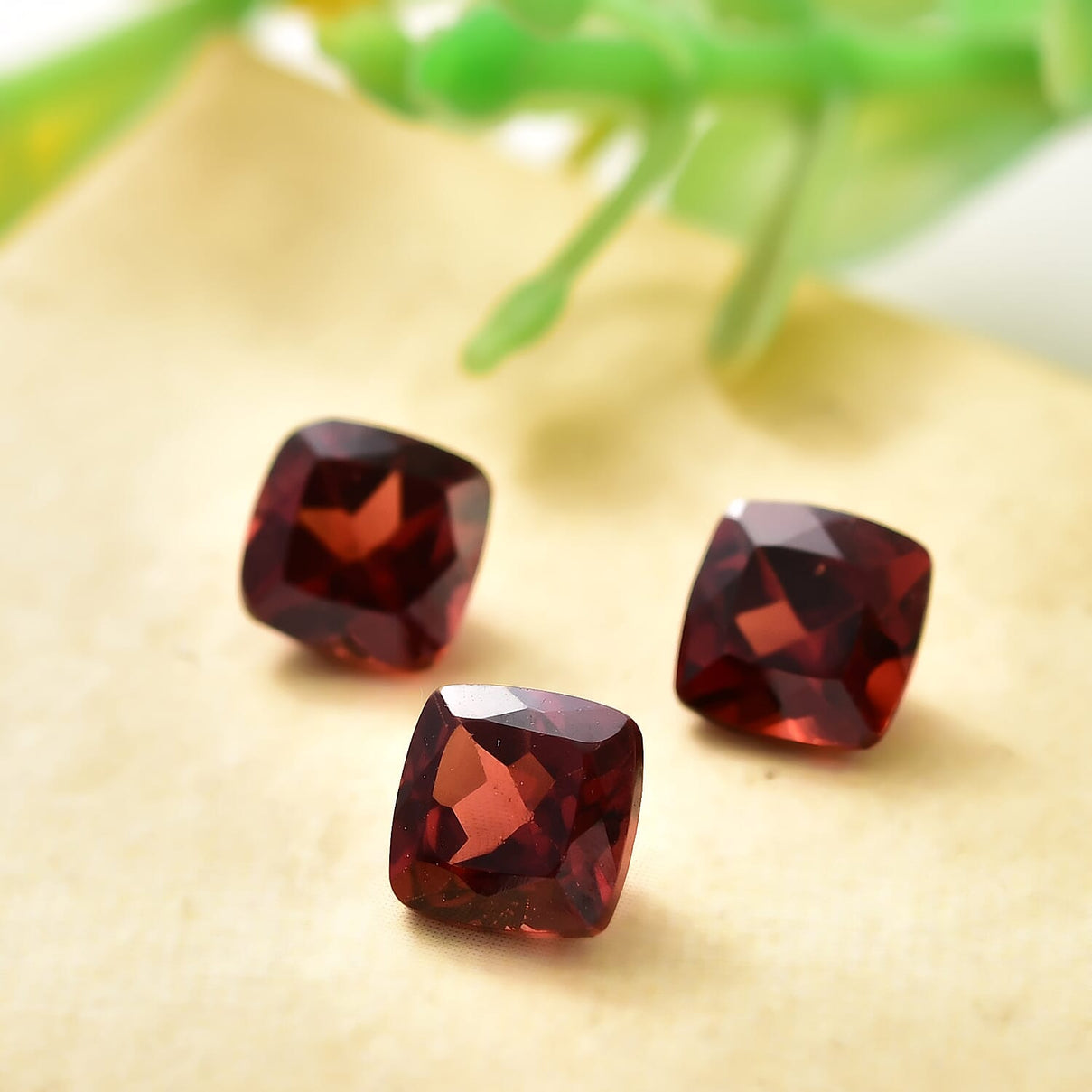 Set of 3 Mozambique Garnet Loose Gemstones in Cushion Shape 1.96 Ct. 8062268 1