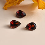 Mozambique Garnet Pear 7x5 mm