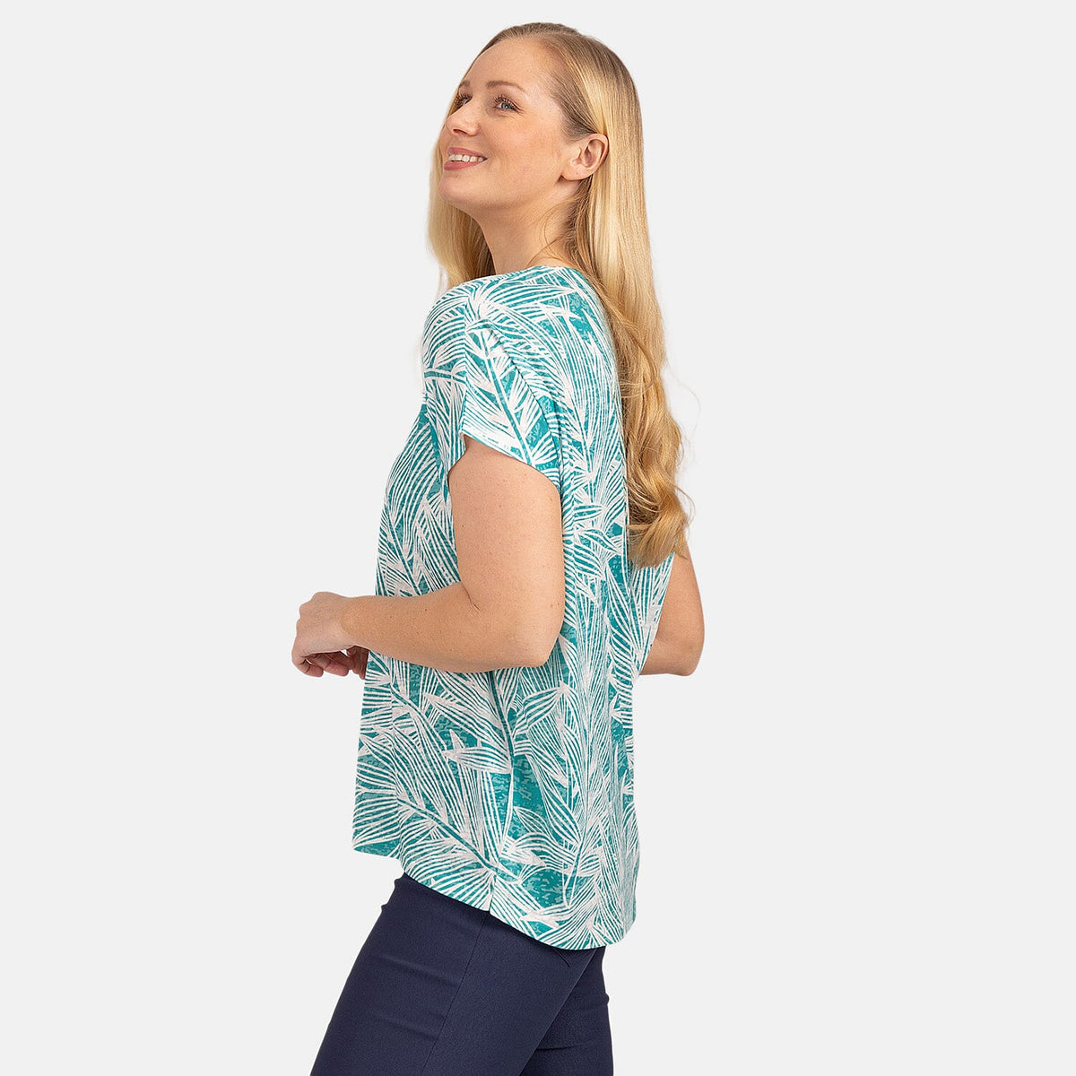 Mudflower Leaf Print Burn Out Tee V32609897 2