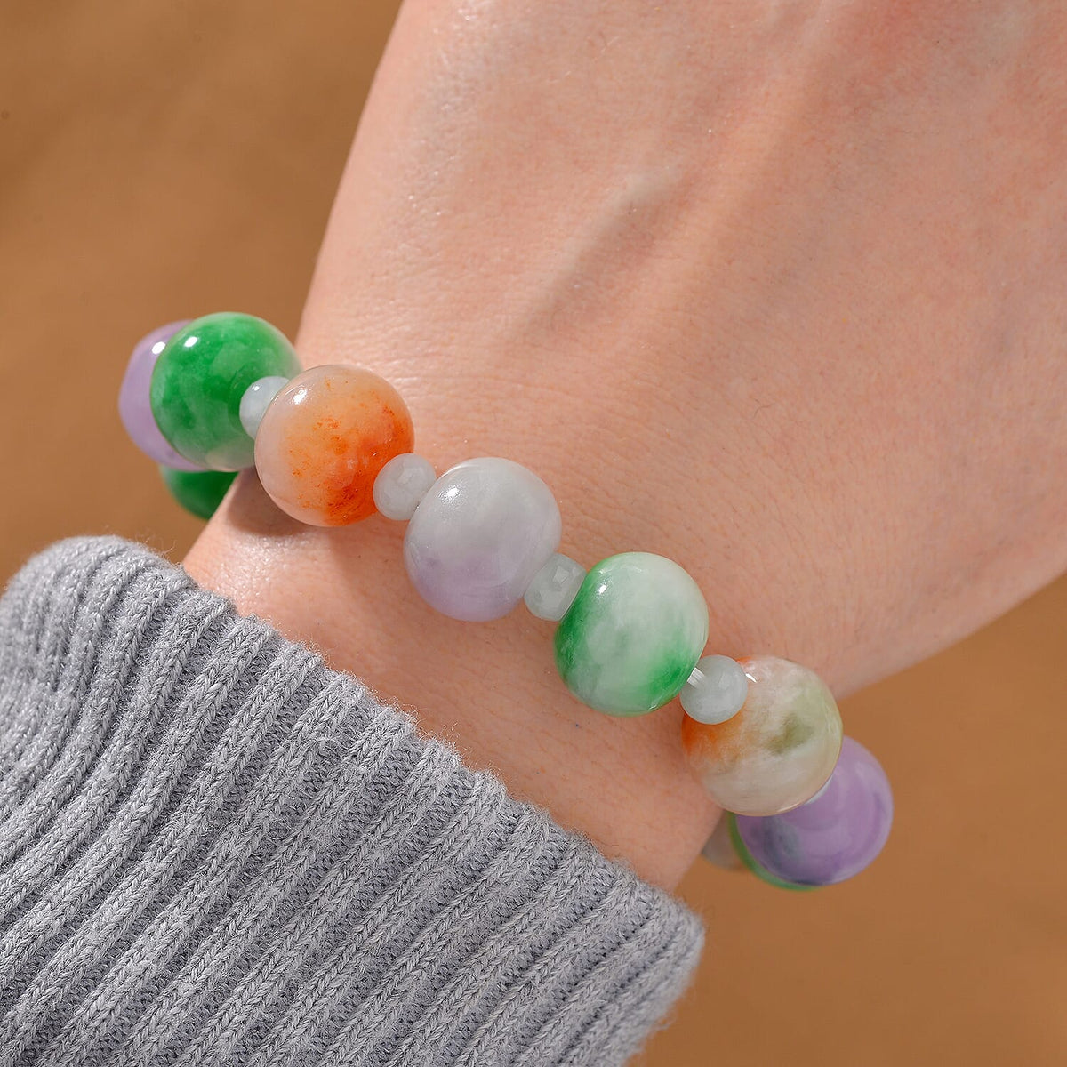 Very Rare - Bi Colour Burmese Jadeite Bracelet (Stretchable) 280.0 Ct. 7972634 1