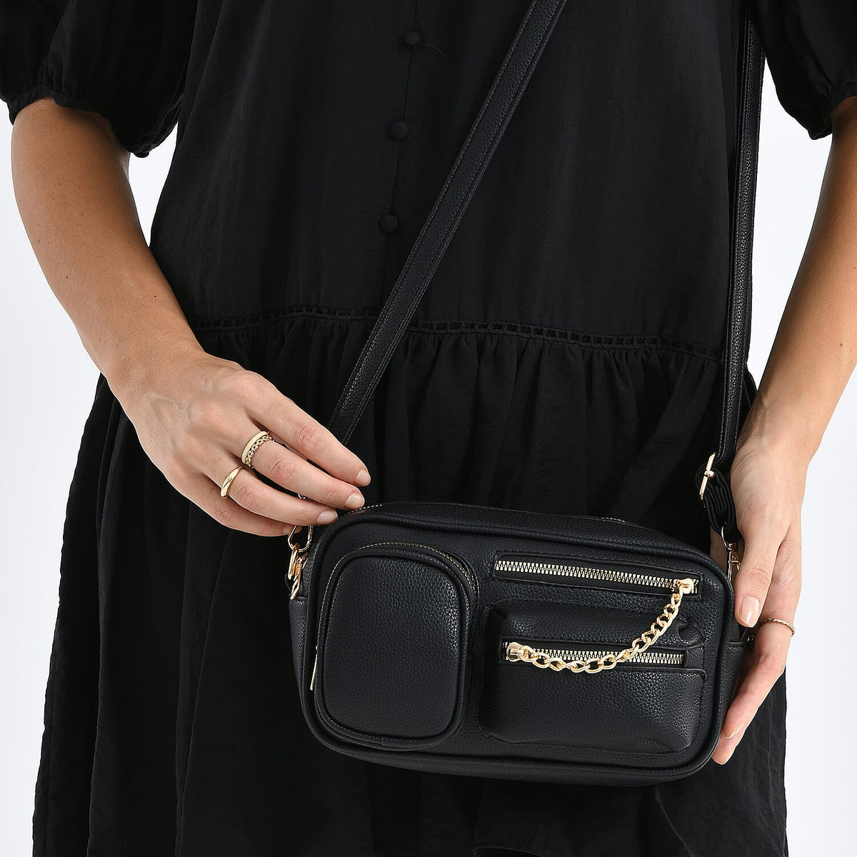 Multi-Pocket Crossbody Bag with Gold Chain Detail - Black 8252151 4
