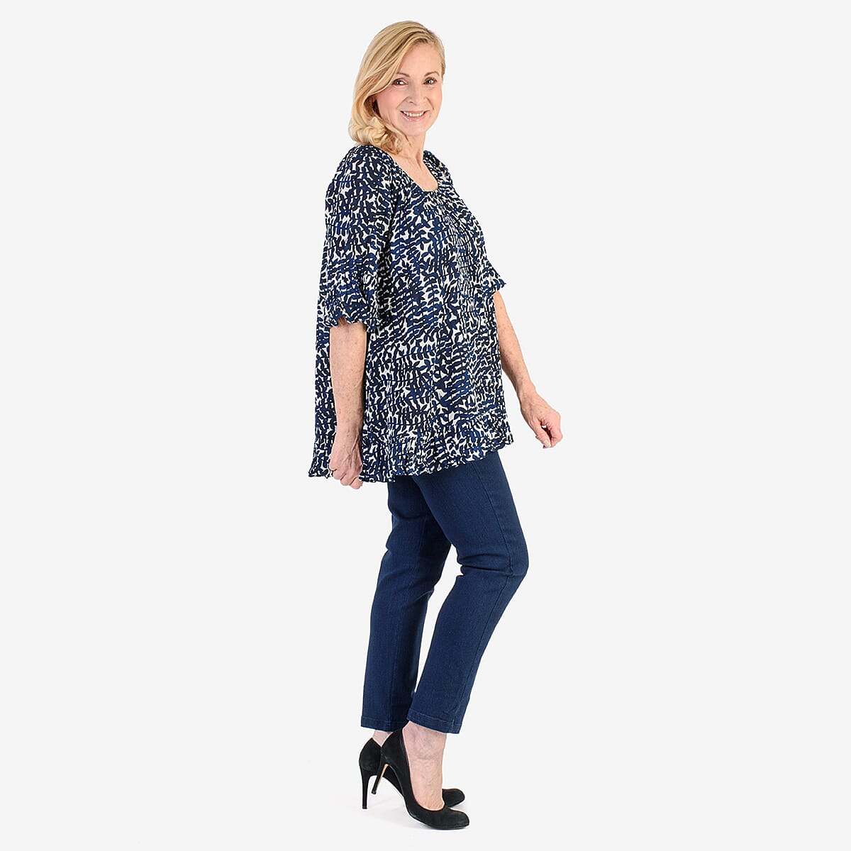 Nabella Women's Abstract Leaves Print Relaxed Fit Top (Size 18) - Blue 8057103 3