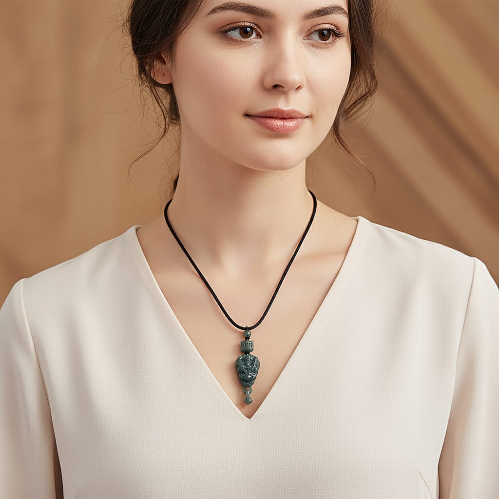 Natural Type A Jadeite Dragon Head Necklace 95.00 Ct. 8312516 3