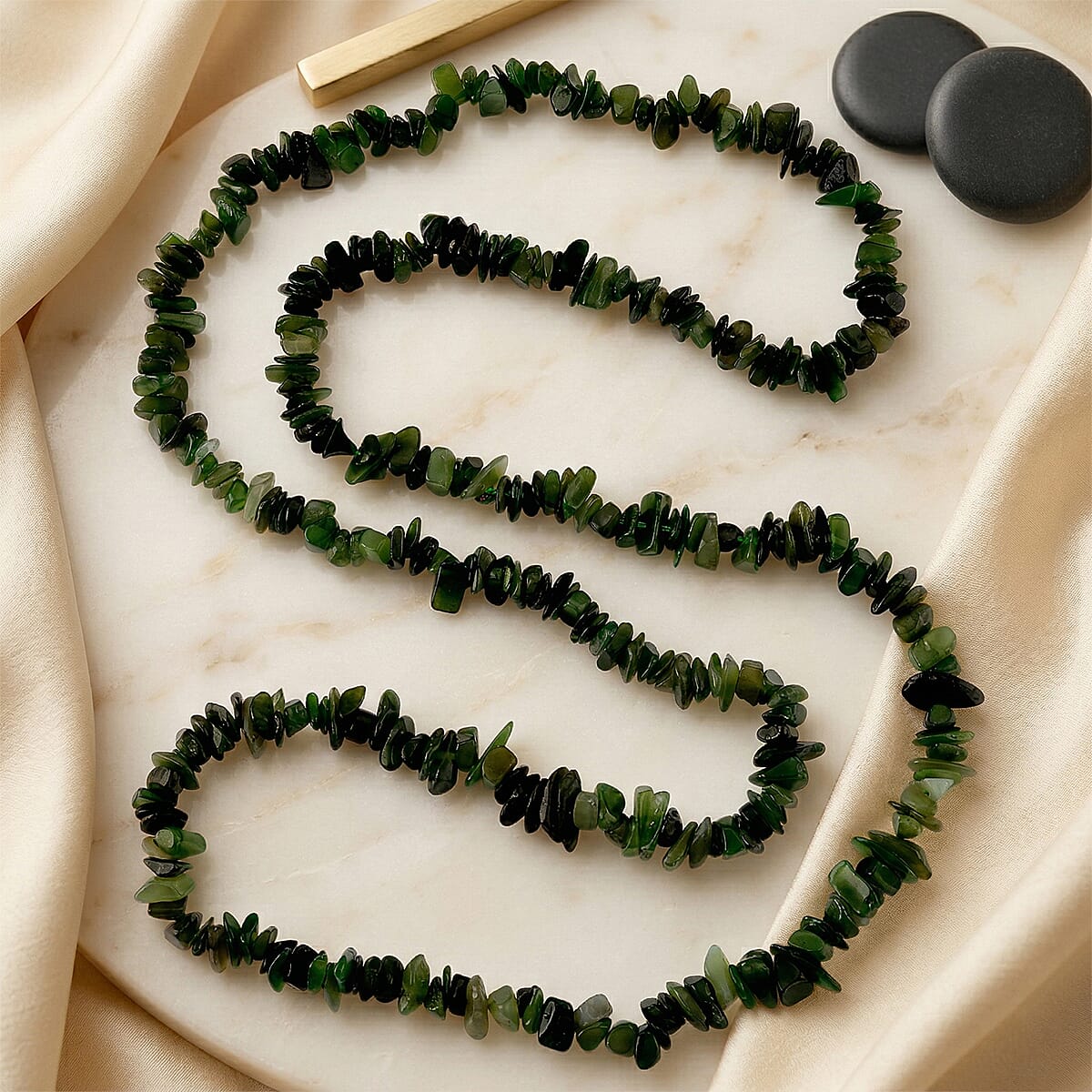 Nephrite Jade Chips Necklace (Size - 32) 353.00 Ct. V32732804 3