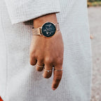 Neptune Carte du Monde Black-Rose Gold Mesh Watch