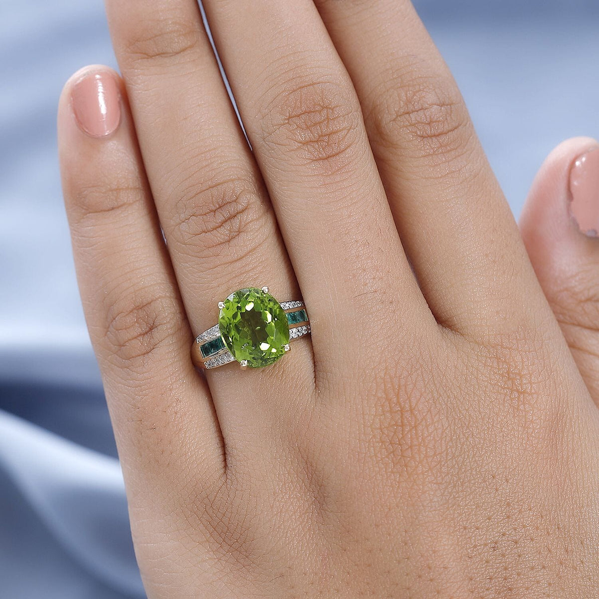 9K Yellow Gold Hebei Peridot, Zambian Emerald &amp; Diamond Ring 5.60 Ct 7624720 2