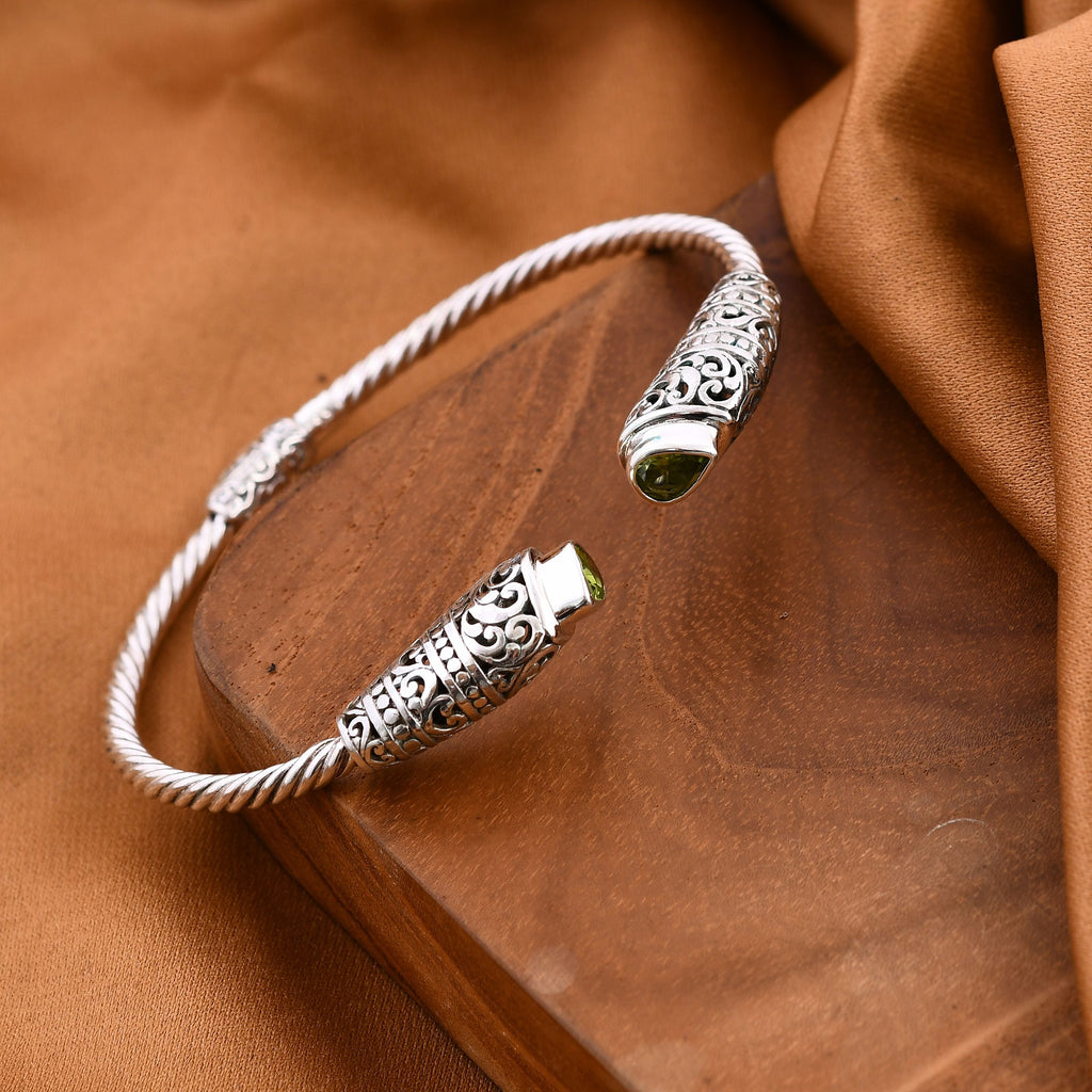 Royal Bali Collection Hebei Peridot Cuff Bangle (Size - 8.0) in Sterling Silver 1.50 Ct, Silver Wt. 17.00 Gms