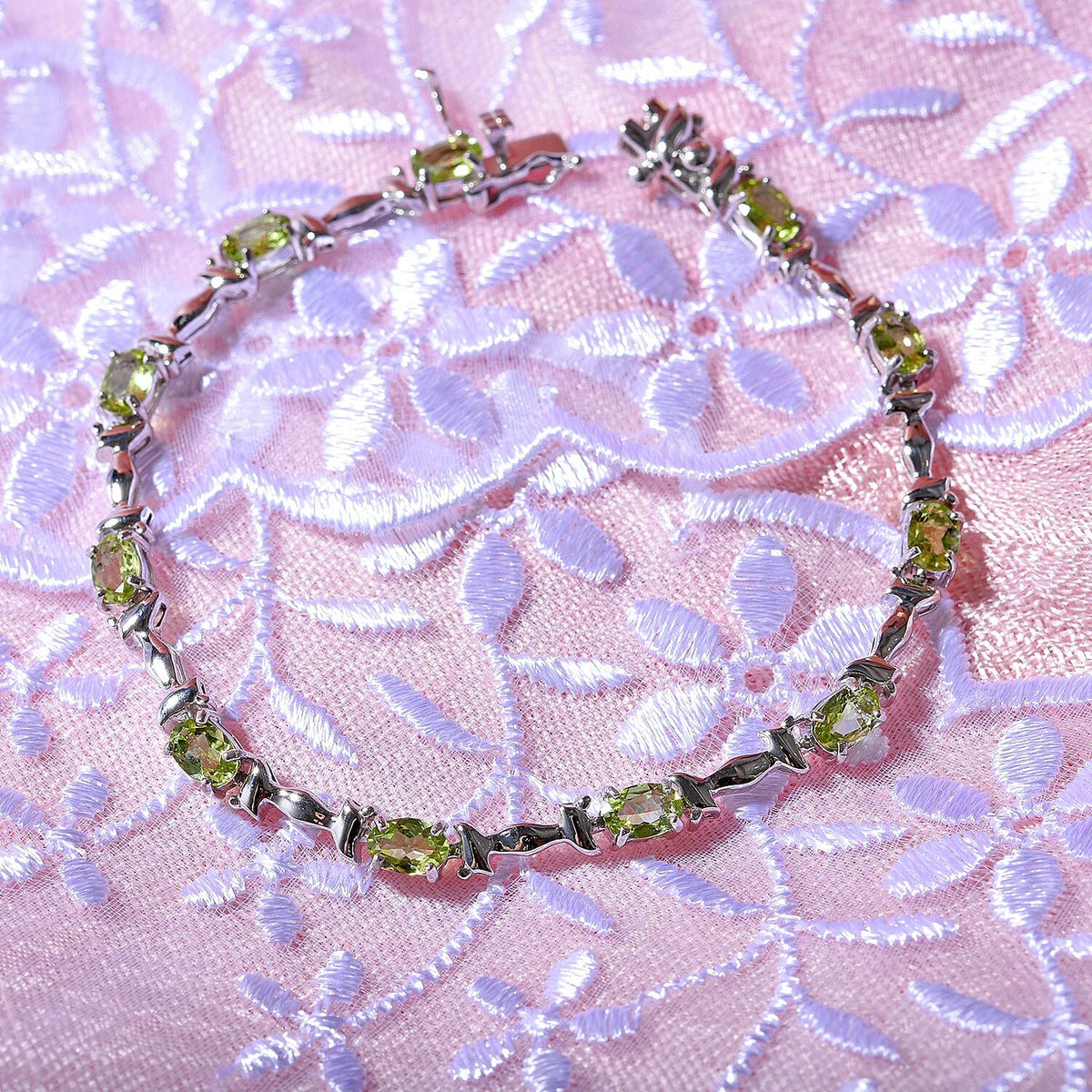 Hebei Peridot Tennis Bracelet (Size - 7.5) in Rhodium Overlay Sterling Silver 5.47 Ct, Silver Wt 9.00 GM 7638120 2