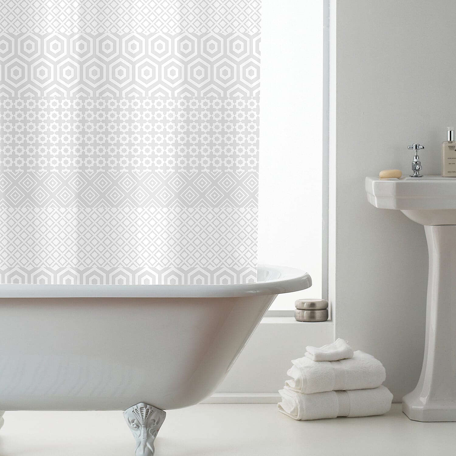 Geo Design Shower Curtains with Rings 7798123 0