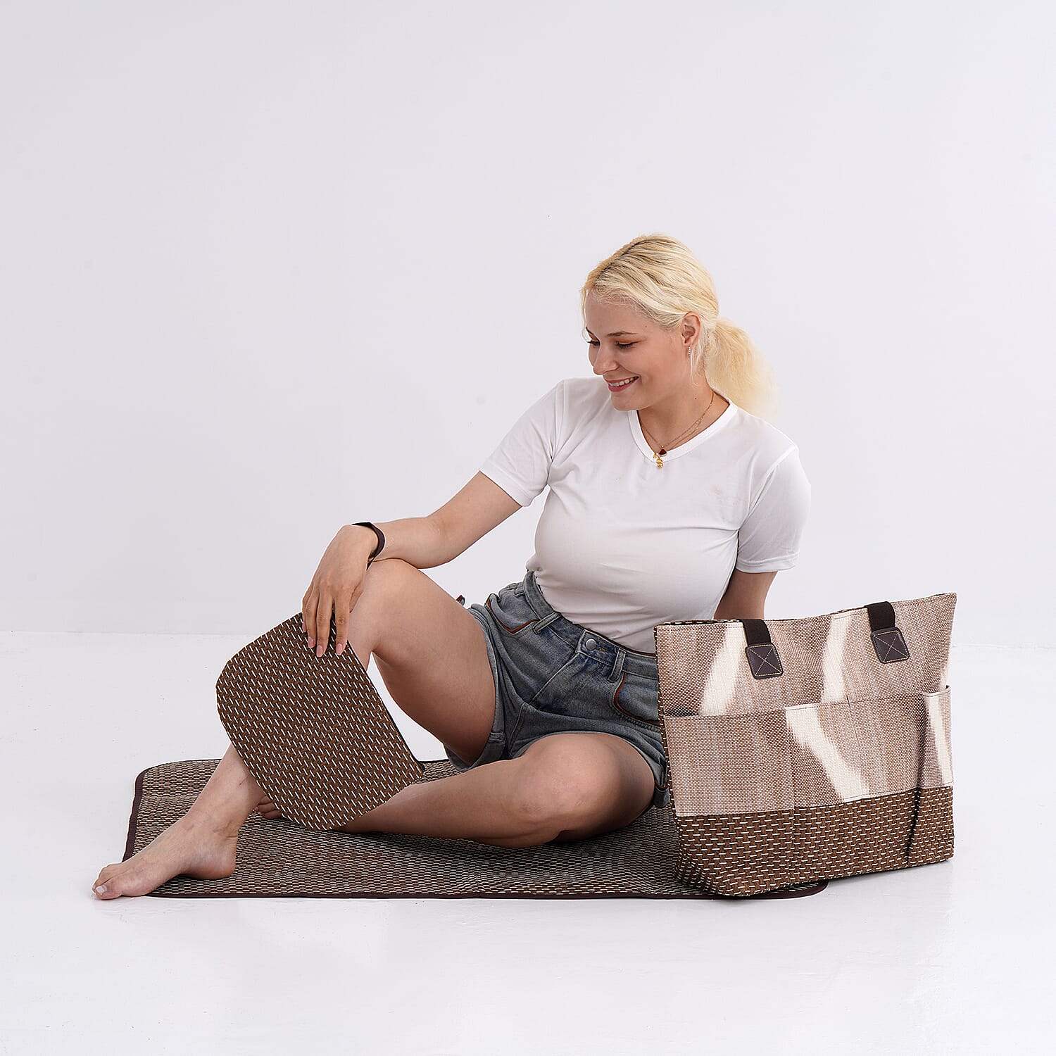 Set of 3 - Woven Geometric Pattern Tote Bag, Pouch and Picnic Mat - Khaki 8049264 2