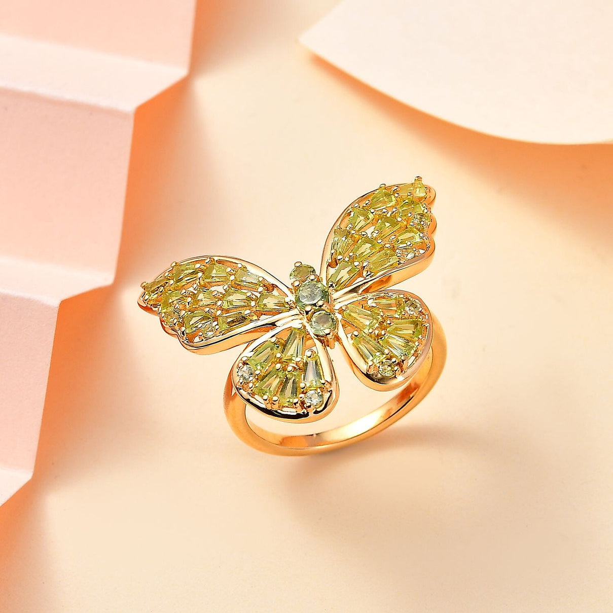 GP - Trionfo Collection - Hebei Peridot Butterfly Ring in 18K Vermeil Yellow Gold Plated Sterling Silver 2.20 Ct. 7815009 1