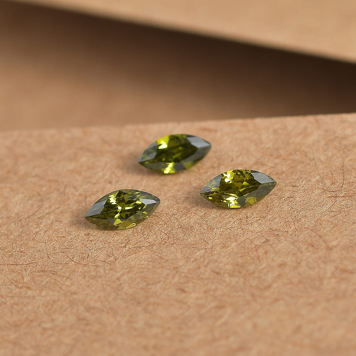 Set of 3 Peridot Cubic Zirconia Loose Gemstones in Marquee Shape 0.54 Ct. (5x2.5 mm) 8068412 1
