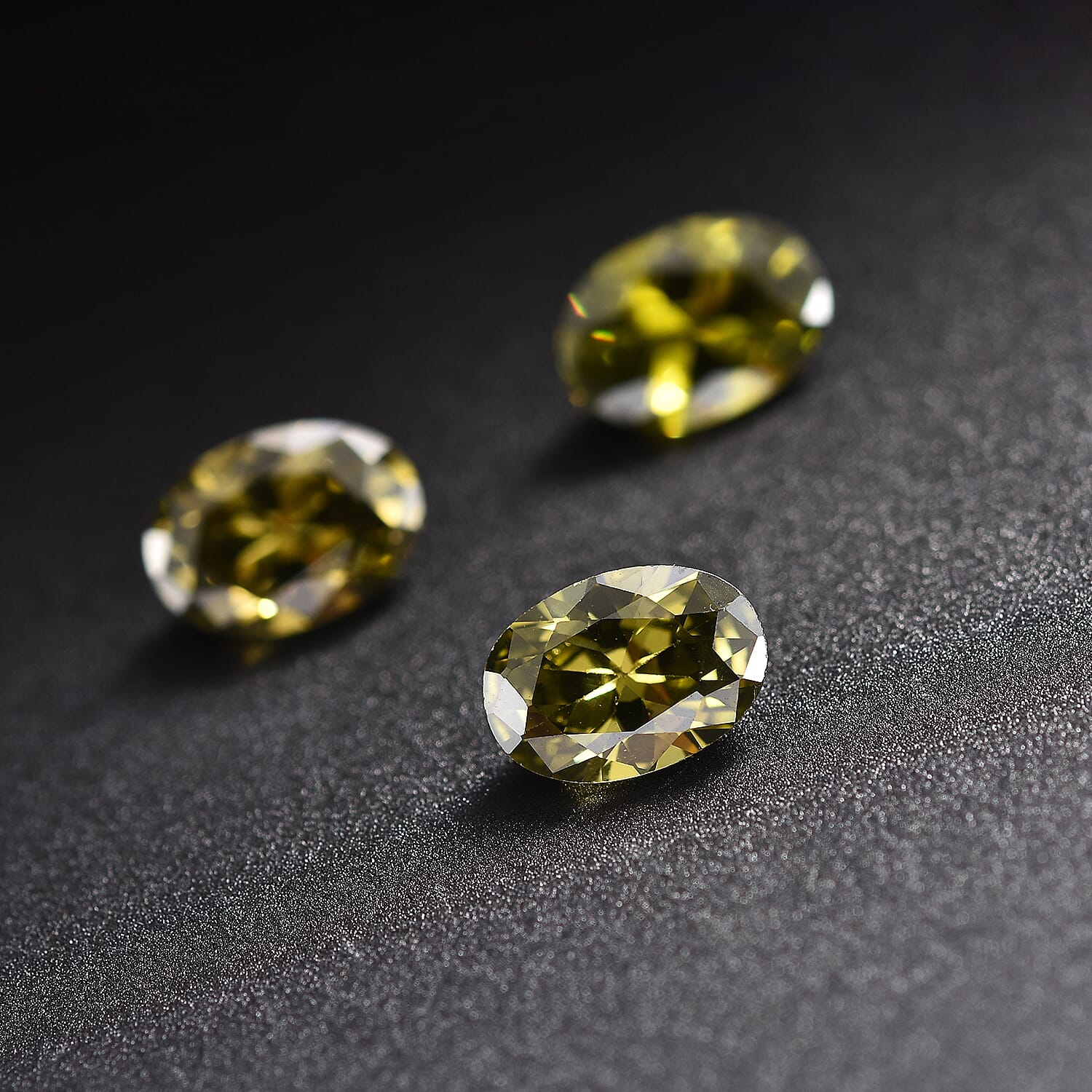 Set of 3 Peridot Cubic Zirconia Loose Gemstones in Oval Shape  3.47 Ct. (7x5mm) 8068417 1