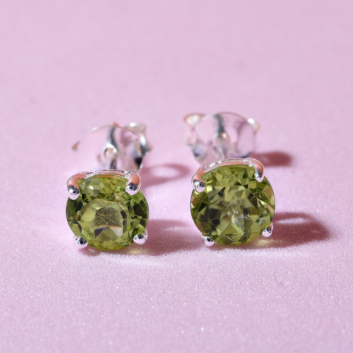 Peridot Solitaire Stud Earrings in Sterling Silver 1.60 Ct. 7827976 1