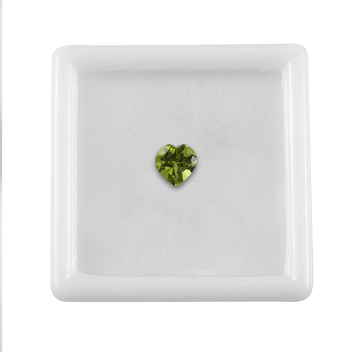 Peridot Loose Gemstone in Heart Shape (7.0mm) 7763296 3