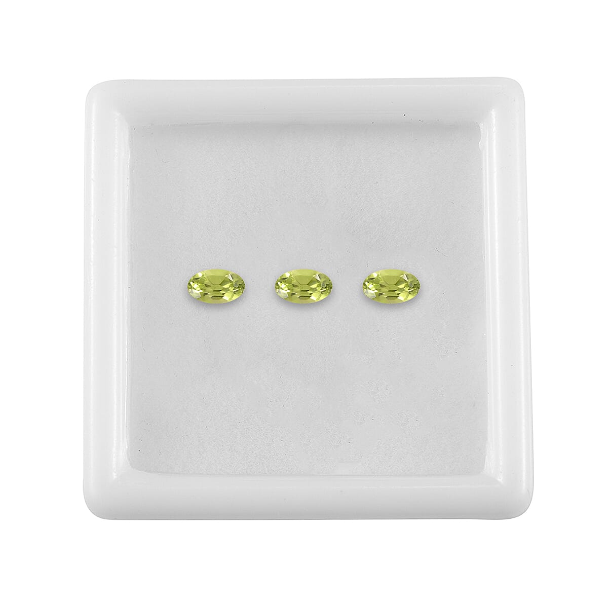 Set of 3 Peridot Loose Gemstones in Oval Shape  0.62 Ct. (5x3mm) 8070552 3