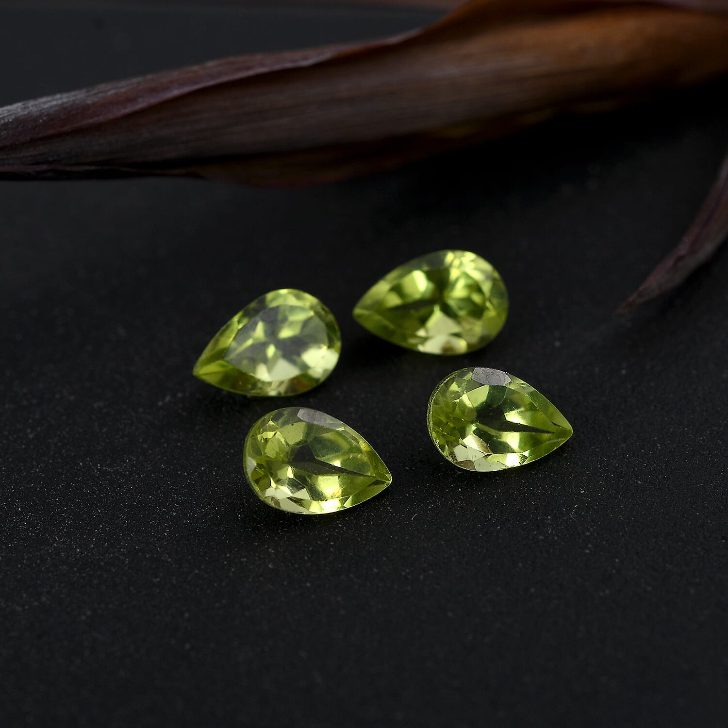 Set of 4 Peridot Loose Gemstones in Pear Shape (6x4mm) 7763299 1