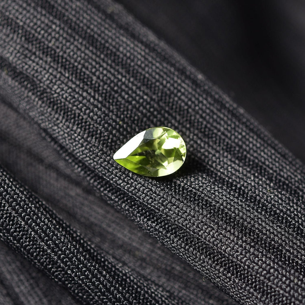 Peridot Pear Shape Gemstone 0.38 Ct