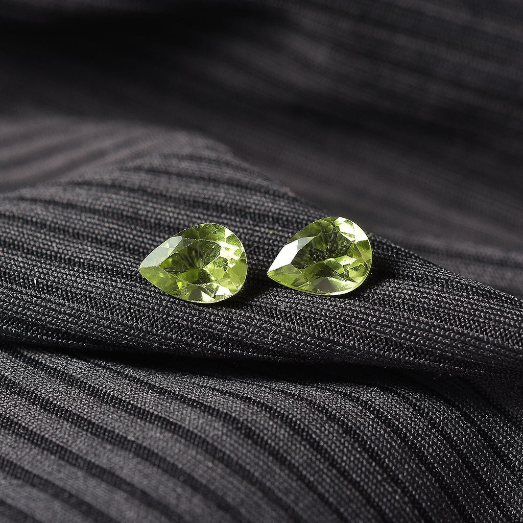 Peridot Pear Shape Gemstones 2.00 Ct