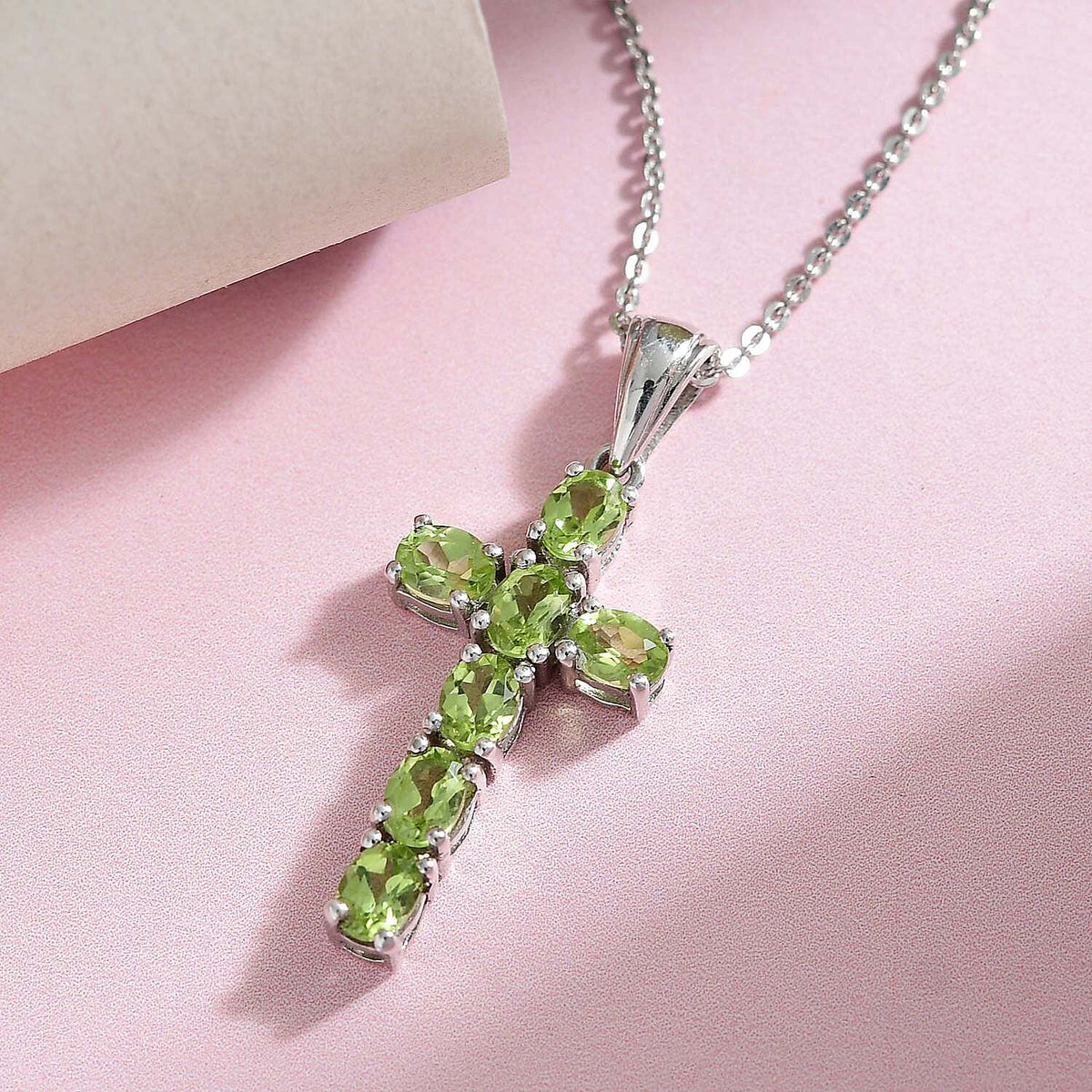 Hebei Peridot Cross Pendant with Chain (Size-20) in Platinum Overlay Sterling Silver 4202885 3