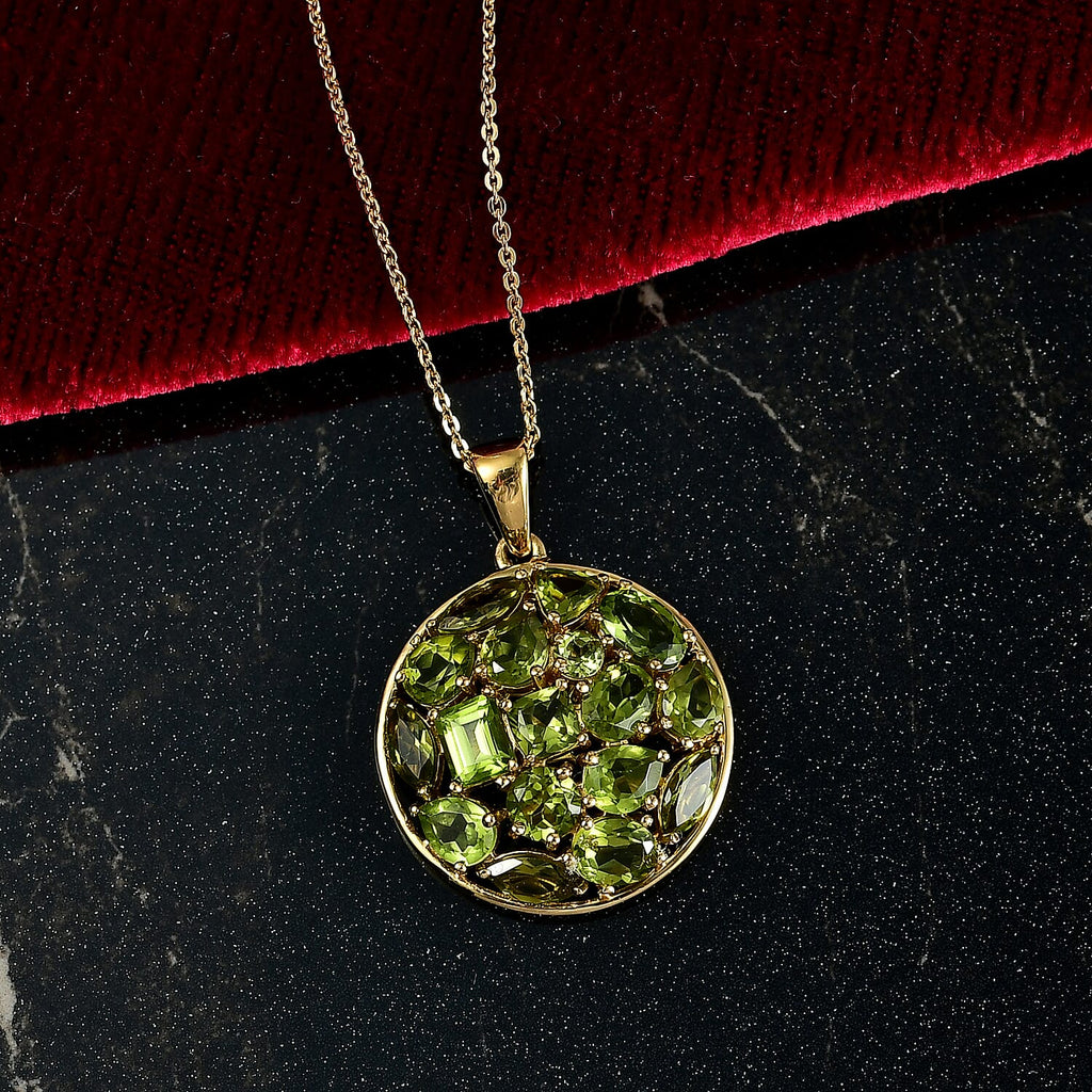 D'joy Natural Hebei Peridot Mosaic Pendant with Chain (Size 20) in Yellow Gold Plating Sterling Silver 5.75 Ct, Silver Wt. 5.20 Gms.