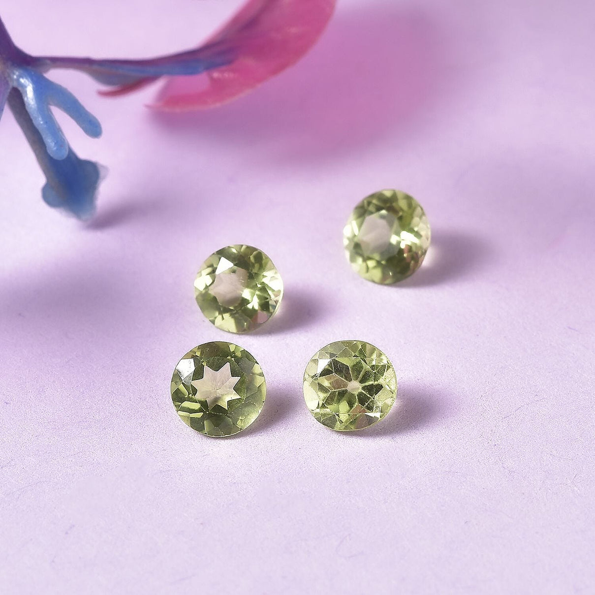 Set of 4 A Peridot Loose Gemstones in Round Shape (5mm) 1.77 ct. 8025918 1