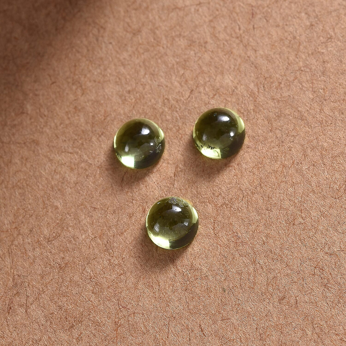 Set of 3 Peridot Loose Gemstones in Round Shape 1.92 Ct. (5 mm) 8068410 2
