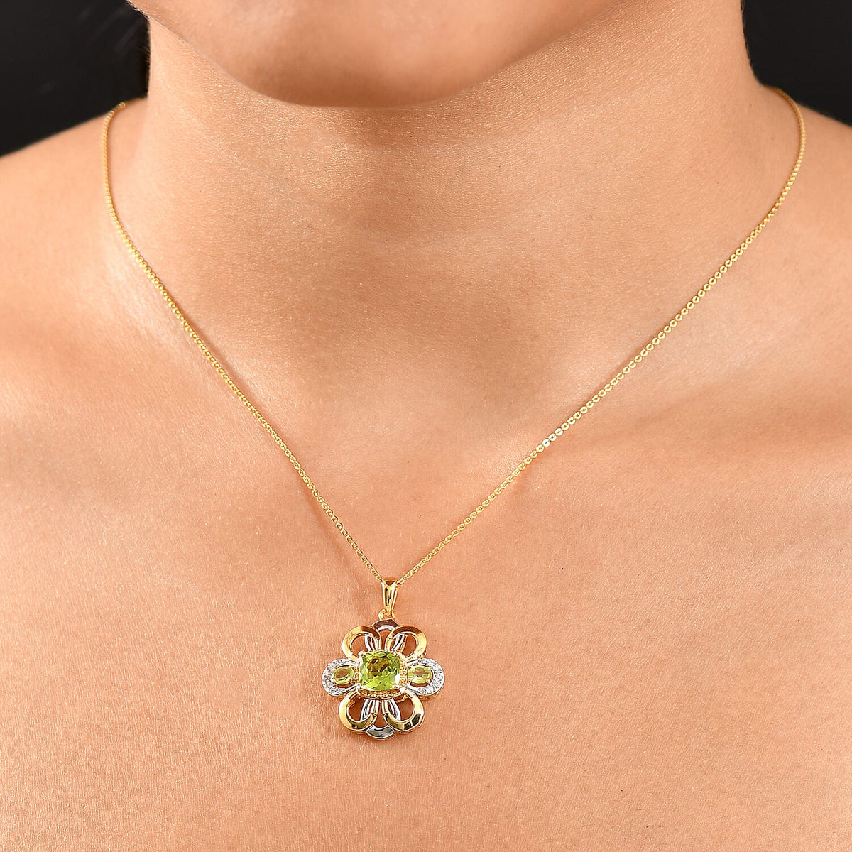D'joy White Zircon &amp; Natural Hebei Peridot Celestial Bloom Pendant with Chain (Size 20) in Yellow Gold Plating Sterling Silver 2.21 Ct. 4411423 2